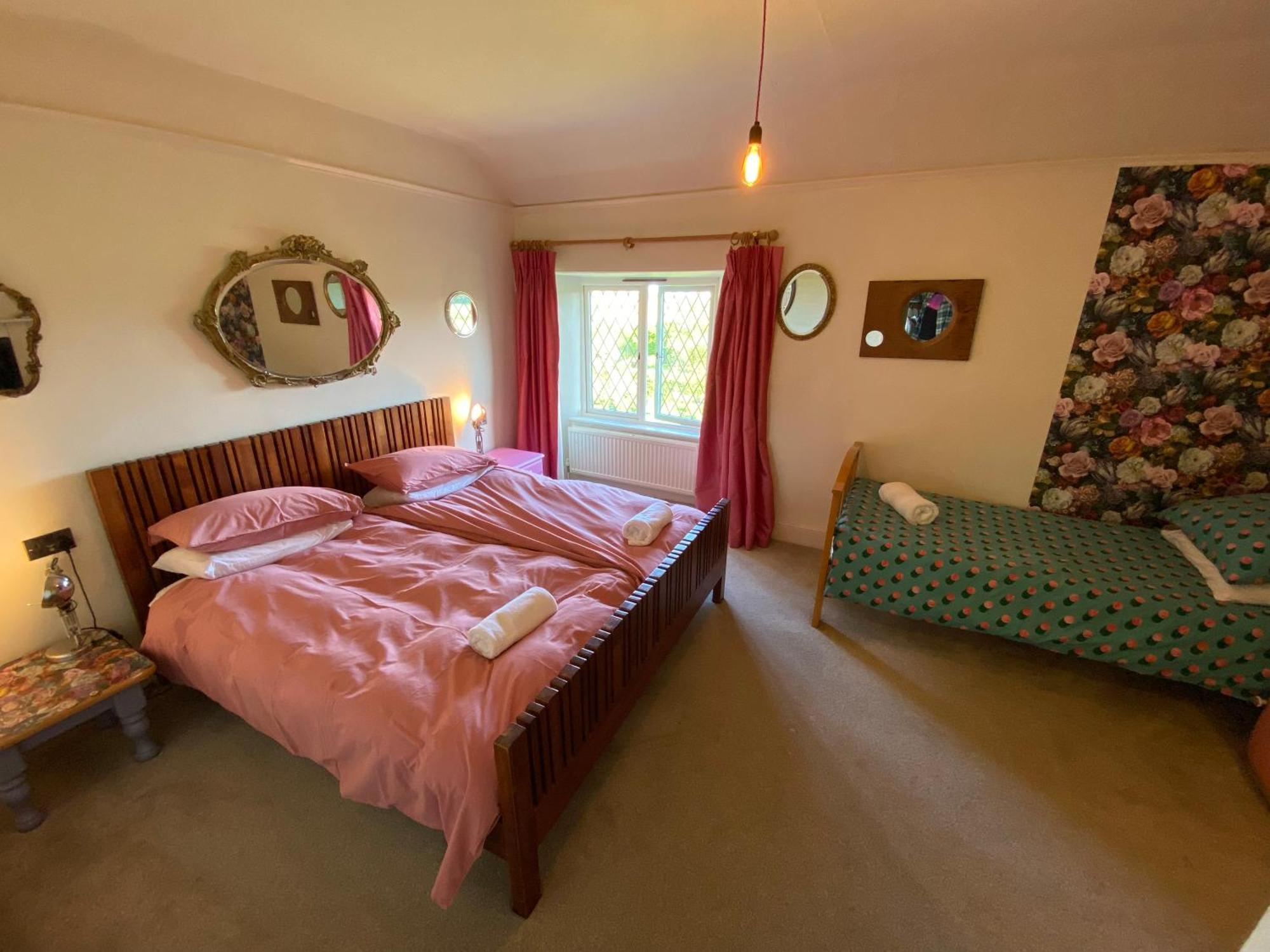 Ash Barton - Big Party House, No Curfew! Villa Wrafton Dış mekan fotoğraf